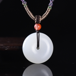 籽料和田白玉平安扣吊坠