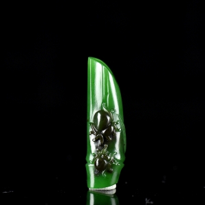 山料和田碧玉竹节吊坠