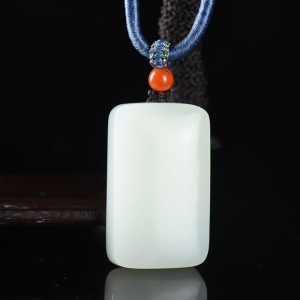 籽料和田白玉无事牌吊坠