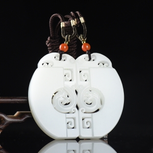 籽料和田白玉龙凤吊坠（二件）