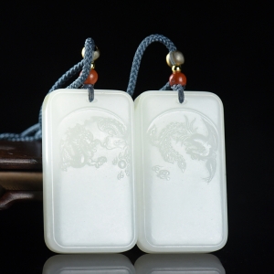 山流水料和田白玉龙凤吊坠