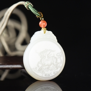 山流水料和田白玉麒麟吊坠