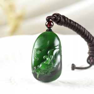 山料和田碧玉龙吊坠
