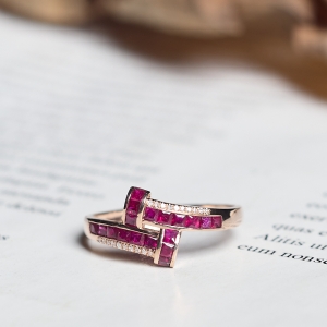 18K鸽血红红宝石戒指