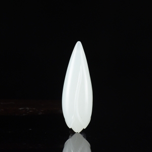 籽料和田白玉玉兰花吊坠