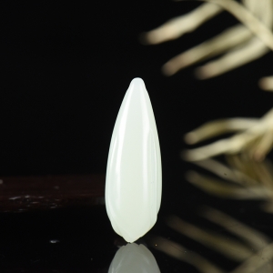 籽料和田白玉玉兰花吊坠