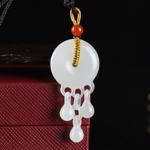 山料和田白玉平安扣吊坠