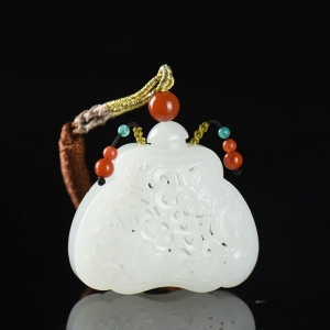 籽料和田白玉金玉满堂香囊吊坠
