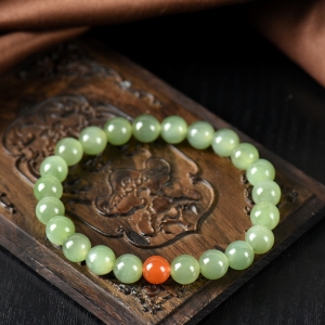 8mm山料和田碧玉猫眼单圈手串