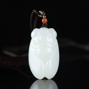 山流水料和田羊脂白玉一鸣惊人吊坠