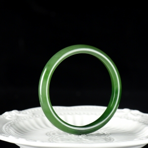 56.5mm山料和田碧玉手镯