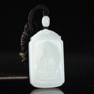 籽料和田白玉观音吊坠