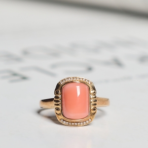 18KMOMO珊瑚方形戒指