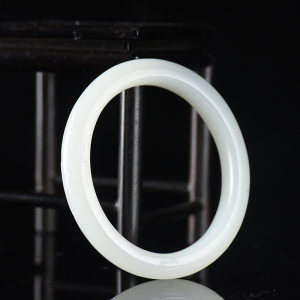 54mm山流水料和田白玉凤凰贵妃镯