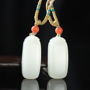 籽料和田白玉无事牌吊坠（二件）