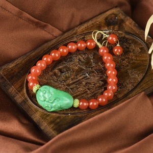 高瓷蓝绿色绿松石灵猴手绳