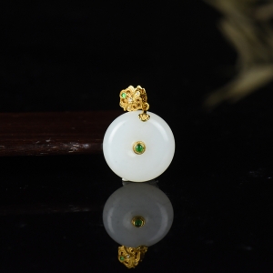 18K籽料和田白玉平安扣吊坠