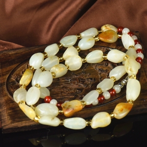 籽料和田白玉原石项链