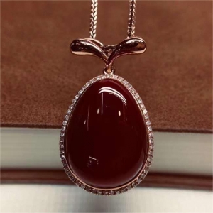 18K阿卡牛血红珊瑚水滴吊坠