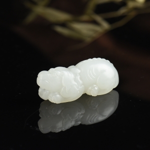 山料和田白玉旺财吊坠