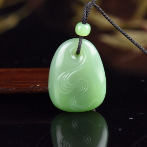 山料和田碧玉上善若水吊坠