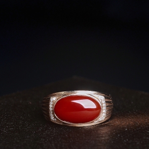 18K阿卡牛血红珊瑚戒指