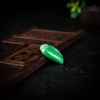 天然糯种翠绿翡翠寿桃吊坠-红掌柜