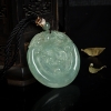 天然糯冰种灰绿翡翠仿古龙牌吊坠-红掌柜