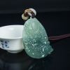 浅绿翡翠达摩吊坠-红掌柜