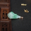 银镶豆种飘翠翡翠吊坠-红掌柜