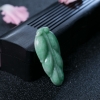 天然豆种浅绿翡翠叶子吊坠-红掌柜