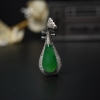 阳绿翡翠吊坠-红掌柜