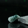 天然糯种飘花翡翠弯弯顺手把件-红掌柜