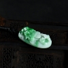 豆种飘翠翡翠吊坠-红掌柜