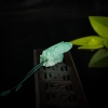 豆种飘翠翡翠一鸣惊人吊坠-红掌柜