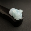 缅甸天然糯种浅绿翡翠牛吊坠 - 红掌柜
