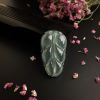 缅甸天然冰种淡绿翡翠叶子吊坠 - 红掌柜