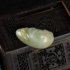 新疆和田青白玉喜登联科吊坠-红掌柜