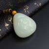 浮雕和田玉吊坠-红掌柜珠宝