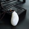 新疆天然和田羊脂白玉灵猴献寿吊坠-红掌柜