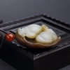新疆天然俏色和田玉山料吊坠-红掌柜