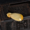 天然山料俏色黄龙玉吊坠-红掌柜