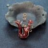 18K天然日本牛血红珊瑚吊坠-红掌柜