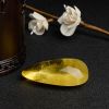 天然金包蜜鸡油黄蜜蜡随形吊坠-红掌柜