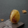 带皮俏色蜜蜡悟道吊坠-红掌柜